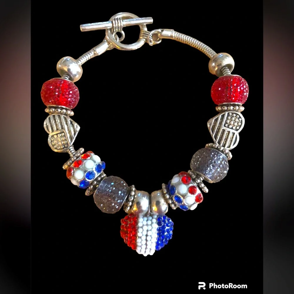 🇺🇸 Red White‎ and Blue USA Americana Charm Bracelet